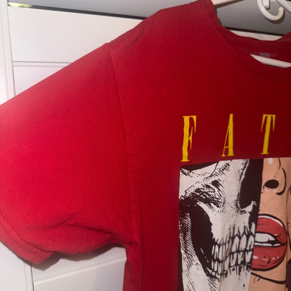 Fashion Nova Men Red Graphic Tee "Fatal Attractions" Size Large - Picture 5 of 6